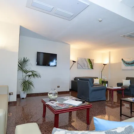 Ξενοδοχείο Lido Palace 4*