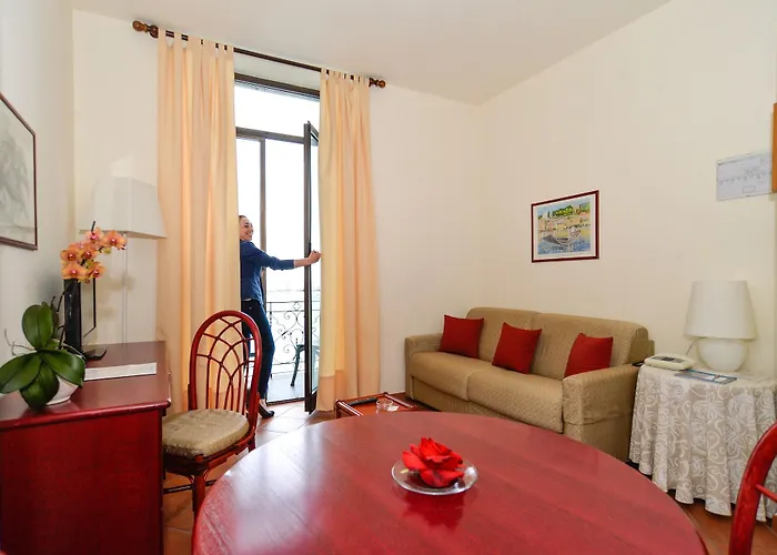 Отель Lido Palace 4*