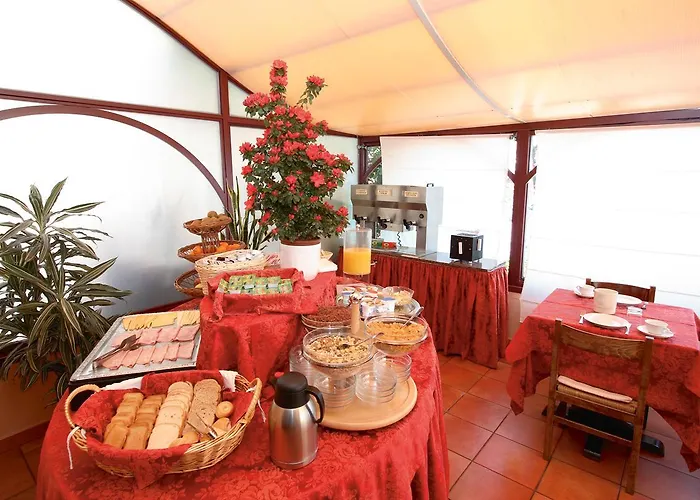 Отель Lido Palace Санта-Маргерита-ди-Пула